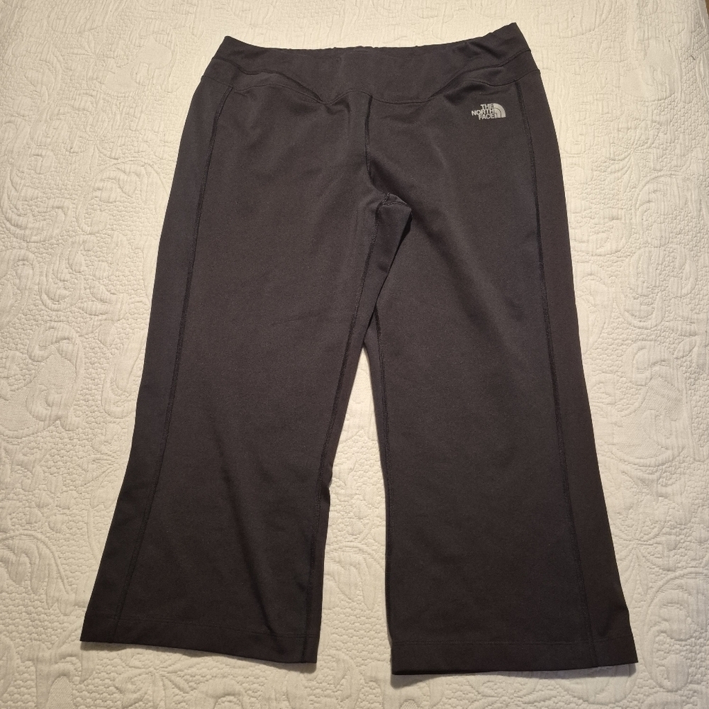North Face women's size Large cropped leggings wide leg EUC